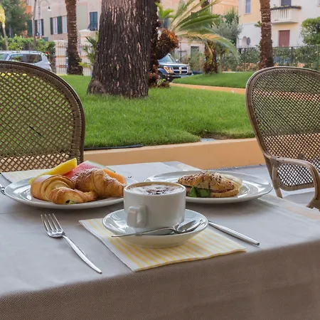 Ξενοδοχείο Mediterraneo Emotional & 4*